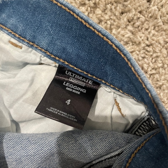 Express Jeans - Picture 3 of 3